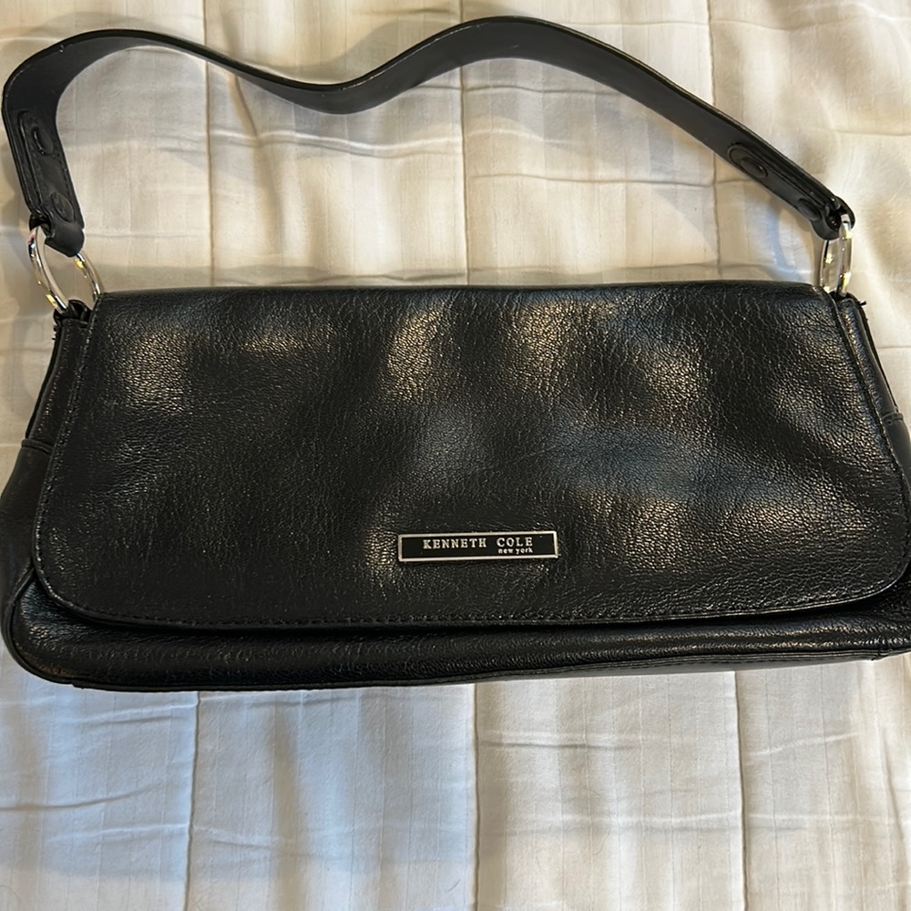 Kenneth Cole Shoulder bag